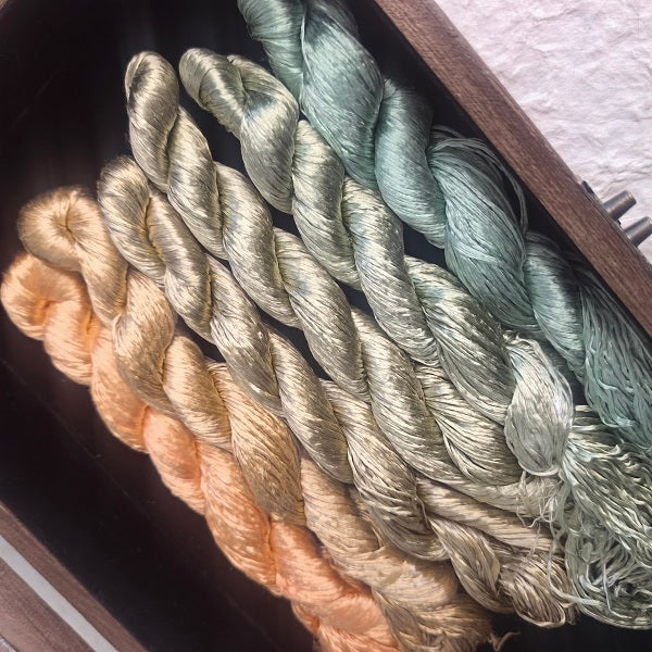 Ronghua making tools—400m Untwisted Unsplit Mulberry Silk Thread  (Jade Circle）