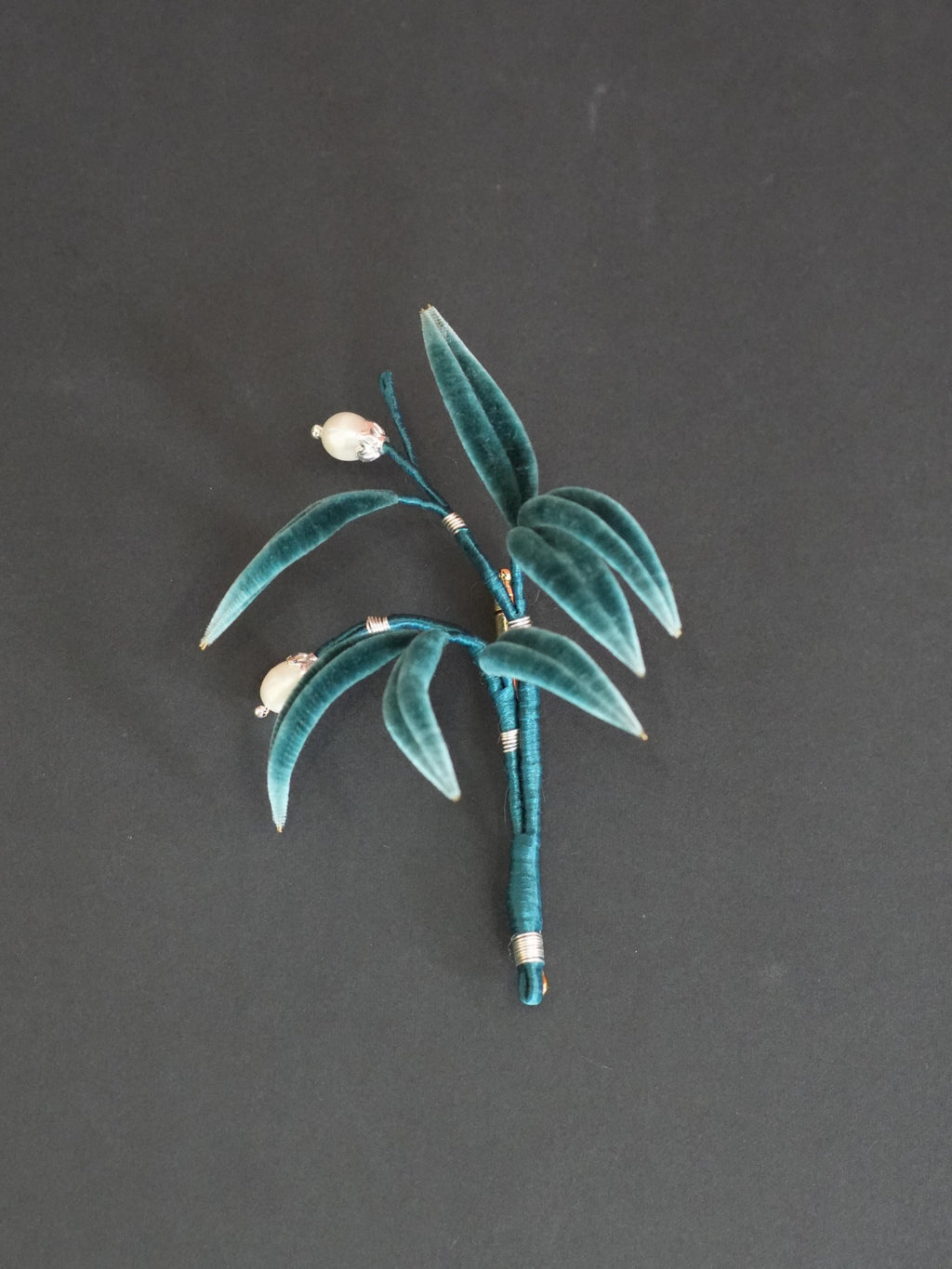 HandmadeRonghua—Pearl Bamboo Brooch