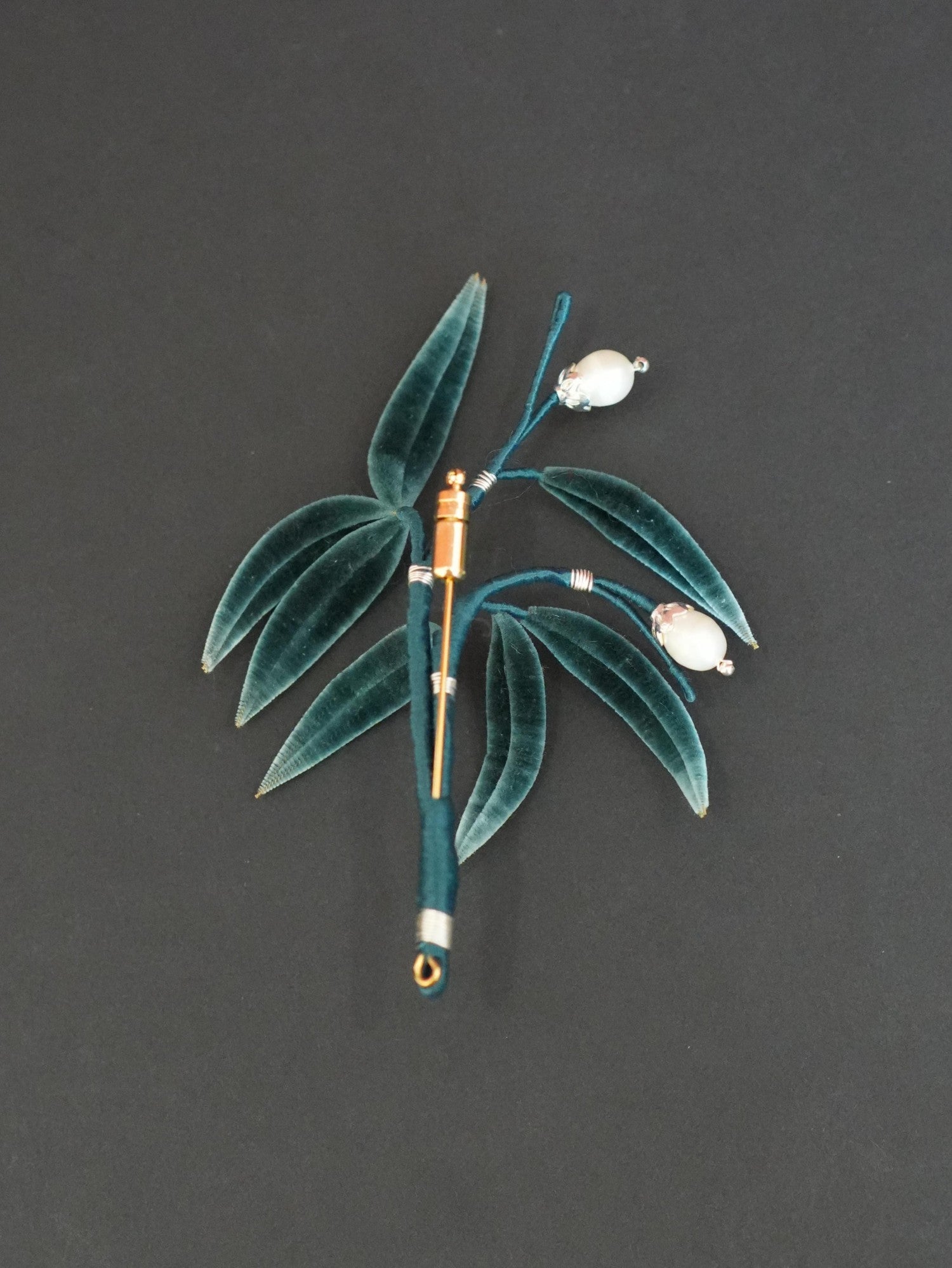 HandmadeRonghua—Pearl Bamboo Brooch