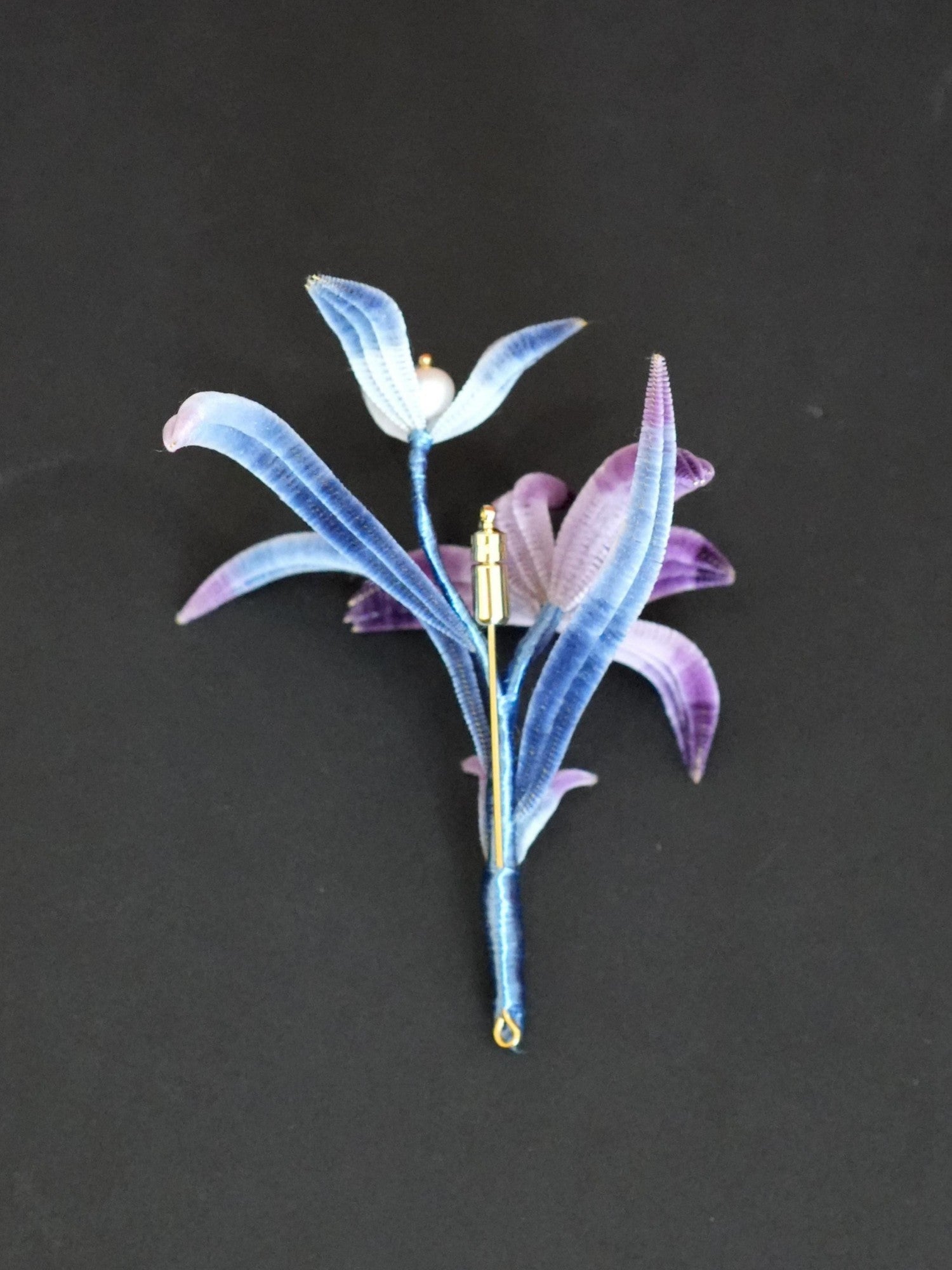 HandmadeRonghua—Elegant Orchid Brooch