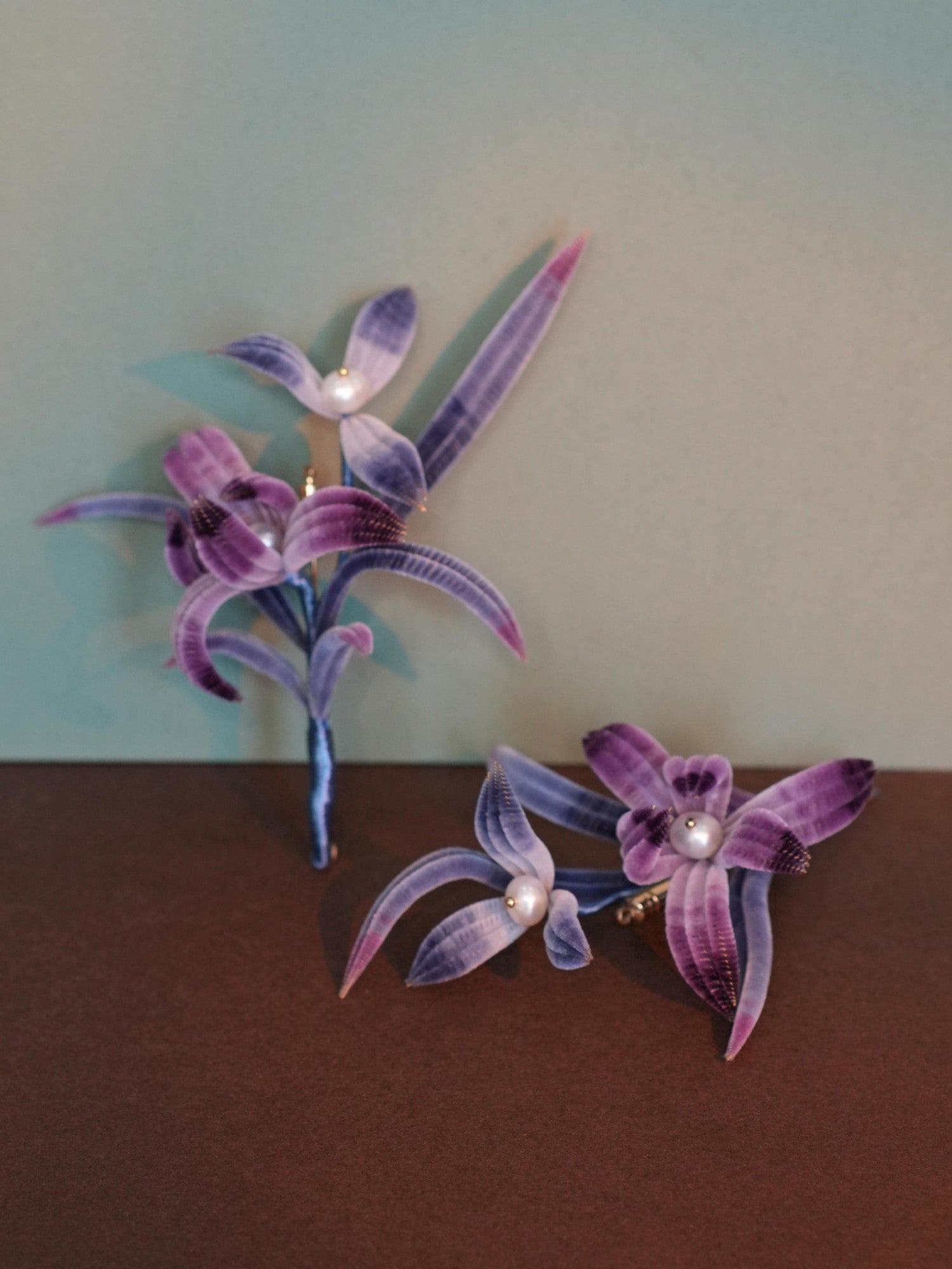 HandmadeRonghua—Elegant Orchid Brooch