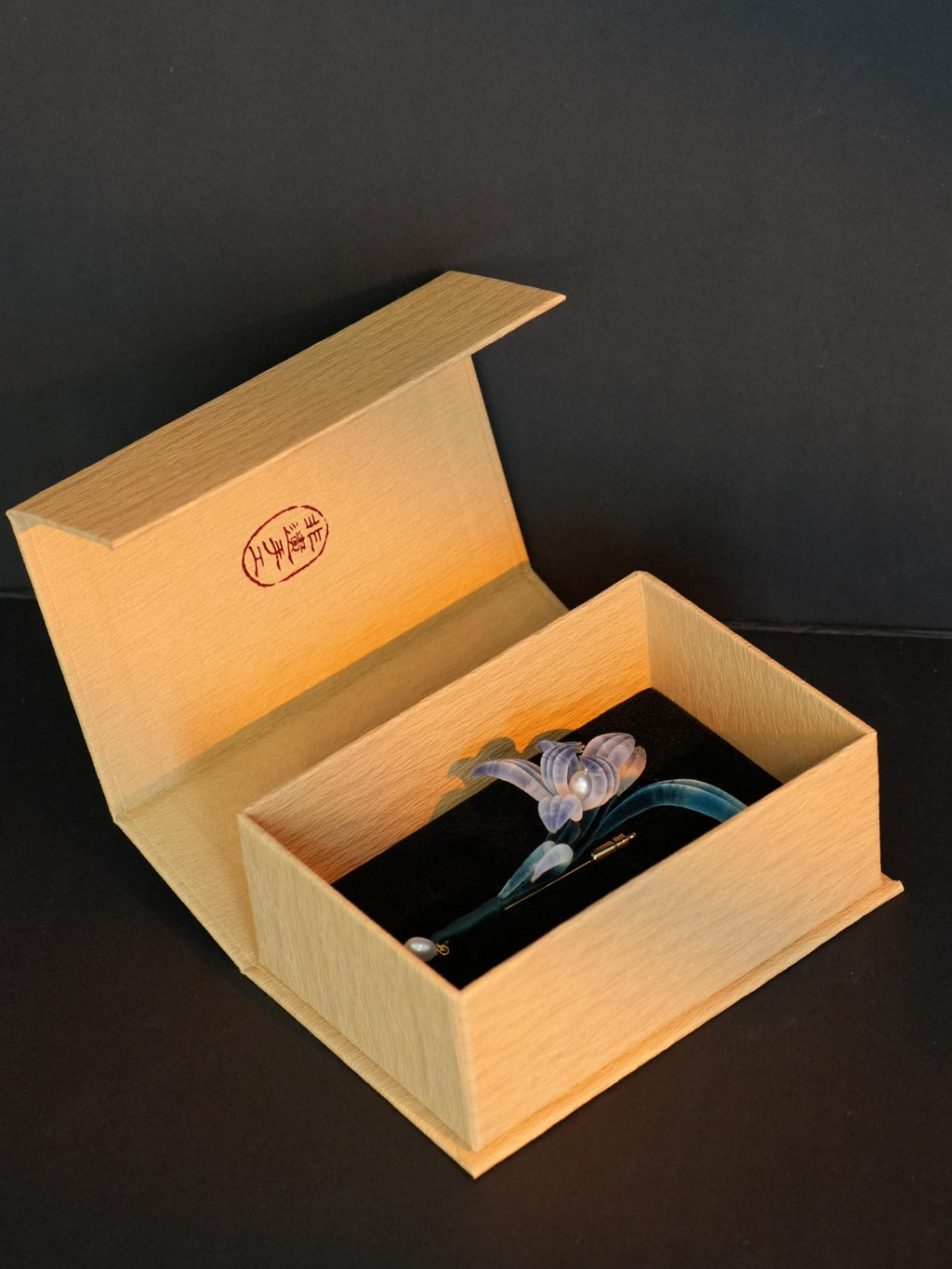 HandmadeRonghua—Elegant Orchid Brooch