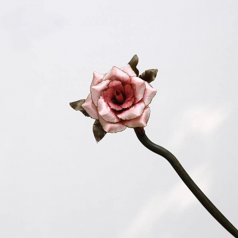 HandmadeRonghua—Pink Burnt-Edge Rose