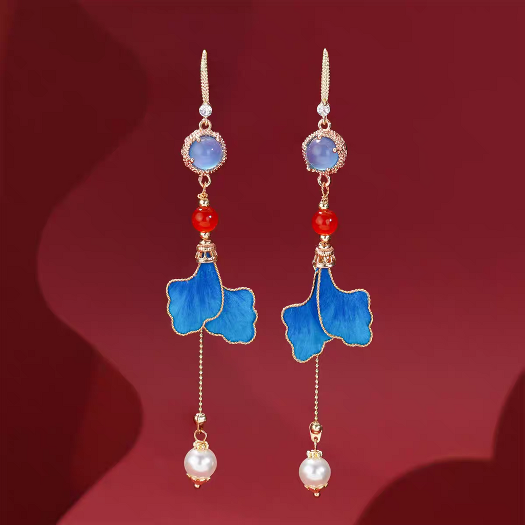 HandmadeRonghua—Blue leaf earrings