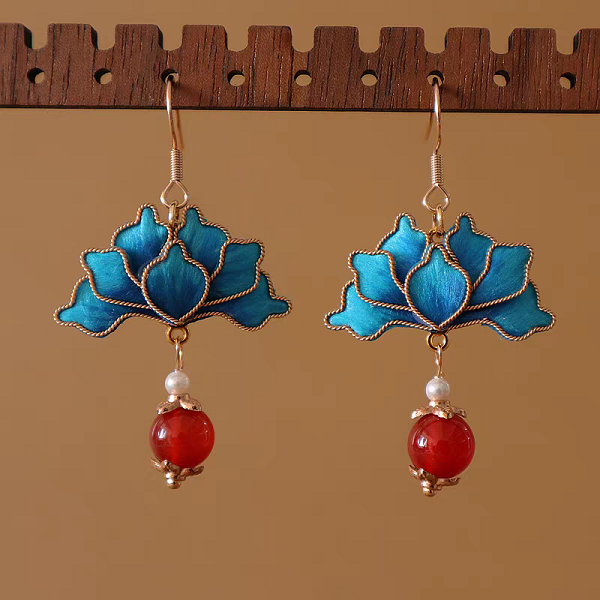 HandmadeRonghua—Colorful leaf earrings